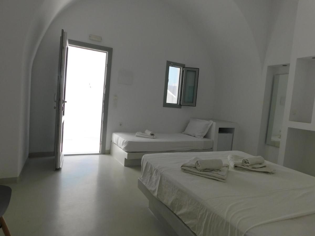 Santorini Island Livin Santorini - Center Rooms الغرفة الصورة